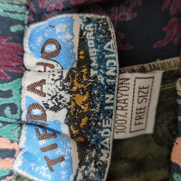 Vintage Tienda Ho Cropped Pants Boho Hippie Rayon Glass Buttons S/M Free Size - Picture 10 of 11